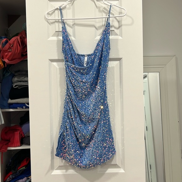 Lucy in the sky blue sequin dress - Picture 1 of 3